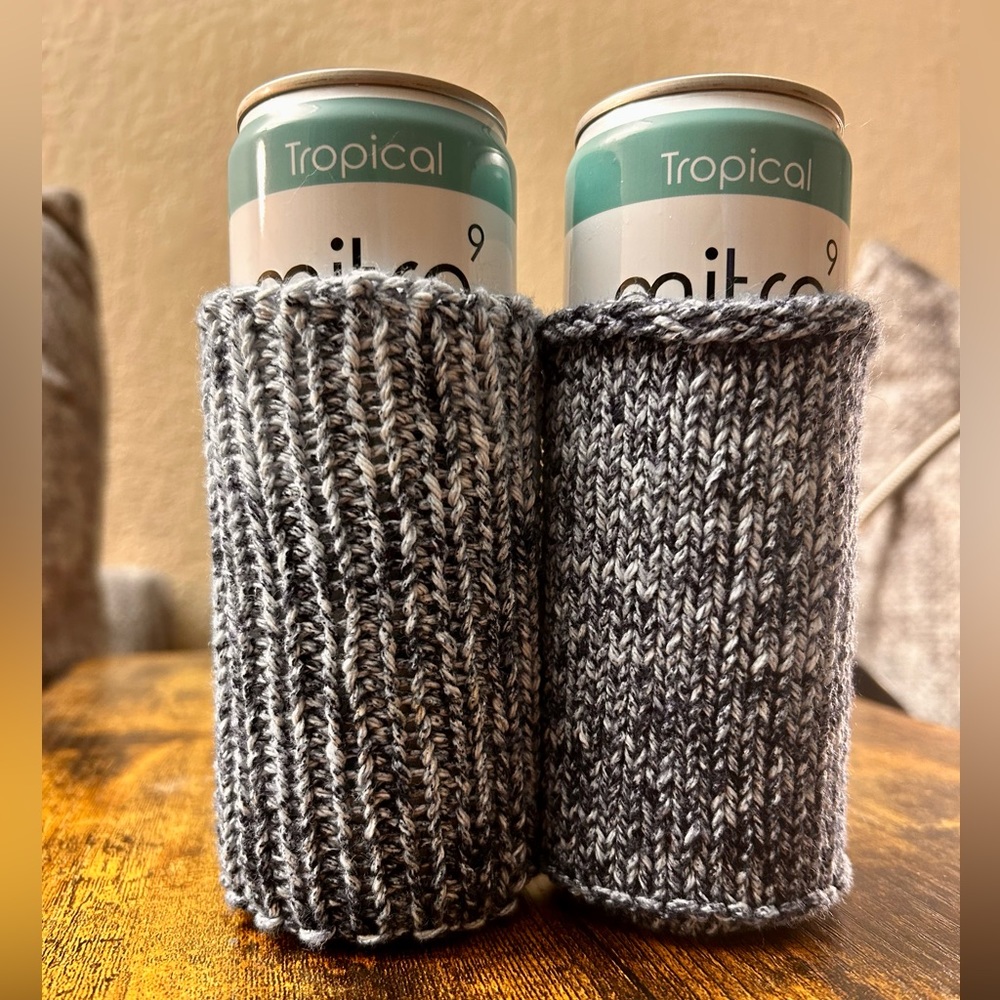 White claw coozy